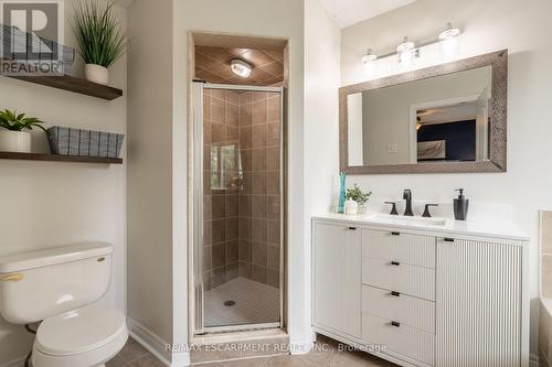 3234 Sharp Road, Burlington (Alton), ON - Indoor Photo Showing Bathroom