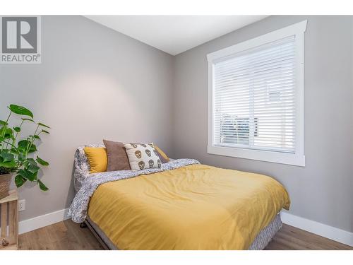 574 Gowen Place, Kelowna, BC - Indoor Photo Showing Bedroom