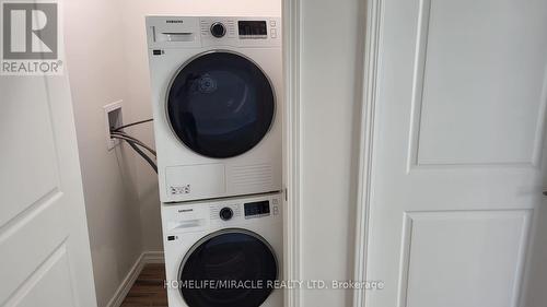 115 - 181 Elmira Road S, Guelph (Parkwood Gardens), ON - Indoor Photo Showing Laundry Room