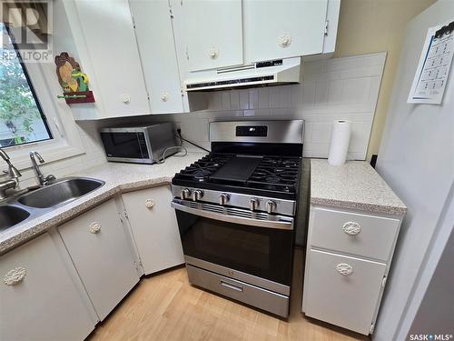 203 Calder Street, Kennedy, SK - Indoor Photo Showing Kitchen