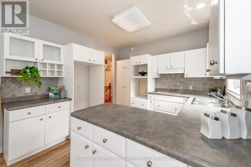 5 Wild Rose Court, Guelph (Village), ON - Indoor Photo Showing Kitchen With Double Sink