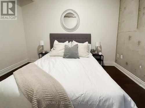 605 - 533 Richmond Street W, Toronto (Waterfront Communities), ON - Indoor Photo Showing Bedroom