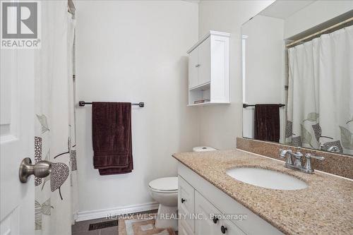 23 Metcalf Crescent, New Tecumseth (Tottenham), ON - Indoor Photo Showing Bathroom