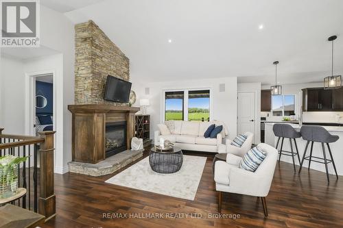 9 Fieldcrest Court, Brighton, ON - Indoor Photo Showing Living Room With Fireplace