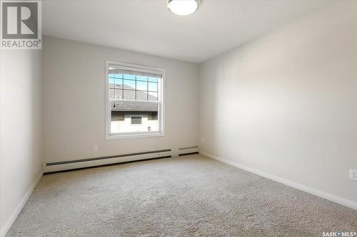 212 1610 Dakota Drive, Regina, SK - Indoor Photo Showing Other Room