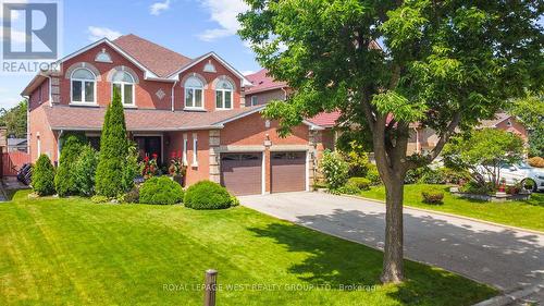 117 Cherokee Drive, Vaughan, ON - Outdoor With Facade