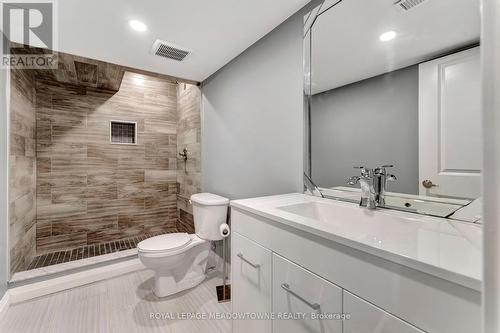 20 - 35 Midhurst Heights, Hamilton (Stoney Creek Mountain), ON - Indoor Photo Showing Bathroom