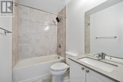 21 - 1245 Bayly Street, Pickering, ON - Indoor Photo Showing Bathroom