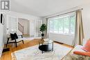 83 Lundy'S Lane, Newmarket (Huron Heights-Leslie Valley), ON  - Indoor Photo Showing Living Room 