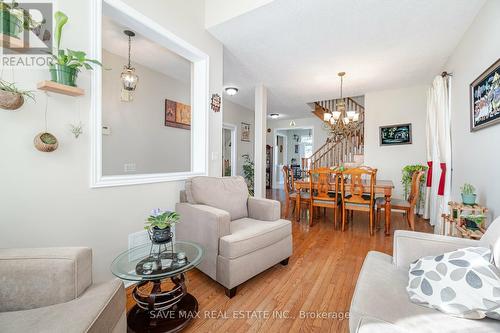 5669 Freshwater Drive, Mississauga (Churchill Meadows), ON - Indoor Photo Showing Living Room