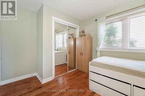 5669 Freshwater Drive, Mississauga (Churchill Meadows), ON - Indoor Photo Showing Bedroom