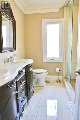 2064 Nipigon Drive, Oakville (River Oaks), ON - Indoor Photo Showing Bathroom