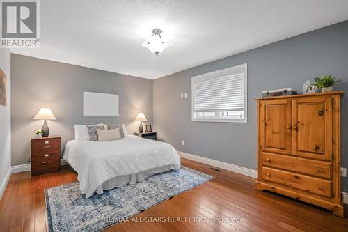 234 Geoffrey Crescent, Whitchurch-Stouffville (Stouffville), ON - Indoor Photo Showing Bedroom