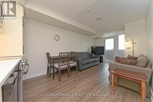 1012 - 38 Monte Kwinter Court, Toronto (Clanton Park), ON - Indoor Photo Showing Living Room