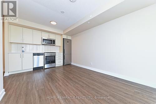 1012 - 38 Monte Kwinter Court, Toronto (Clanton Park), ON - Indoor Photo Showing Kitchen