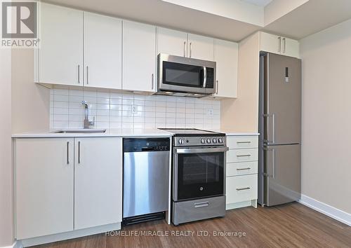 1012 - 38 Monte Kwinter Court, Toronto (Clanton Park), ON - Indoor Photo Showing Kitchen With Stainless Steel Kitchen