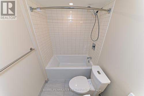 1012 - 38 Monte Kwinter Court, Toronto (Clanton Park), ON - Indoor Photo Showing Bathroom