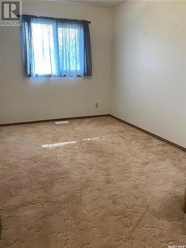 204 1214 3Rd Street, Estevan, SK - Indoor Photo Showing Other Room