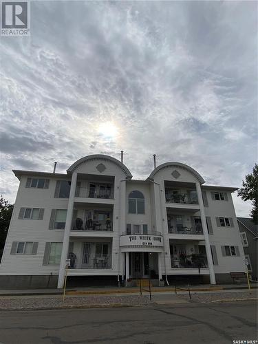 204 1214 3Rd Street, Estevan, SK - Outdoor With Facade