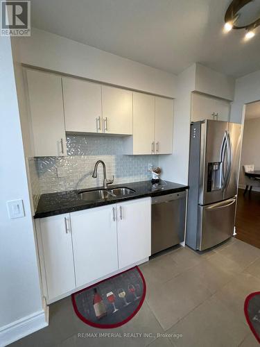 1222 - 80 Harrison Garden Boulevard, Toronto (Willowdale East), ON - Indoor Photo Showing Kitchen With Double Sink