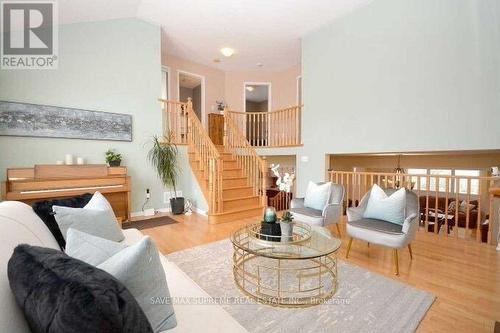 254 Fandango Drive, Brampton (Fletcher'S Meadow), ON - Indoor Photo Showing Living Room