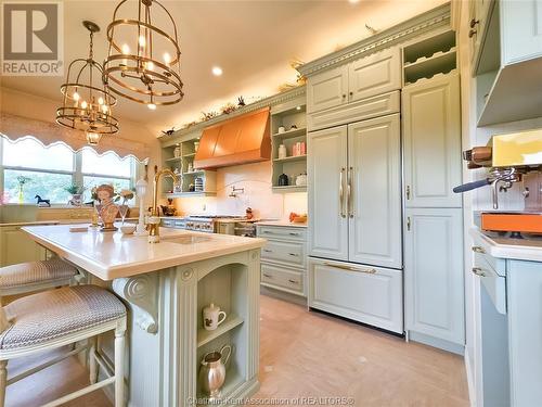 7635 River View Line, Chatham, ON - Indoor Photo Showing Kitchen