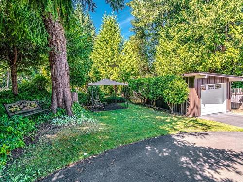 579 Beach Rd, Qualicum Beach, BC 