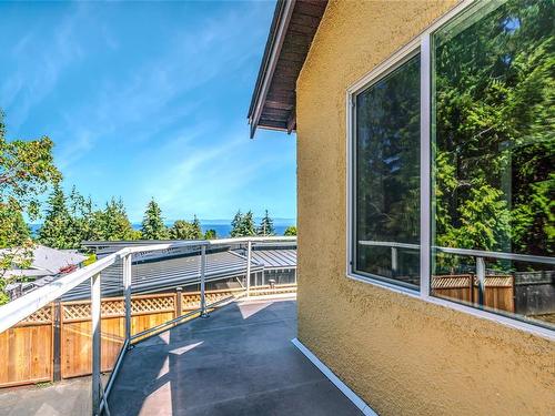 579 Beach Rd, Qualicum Beach, BC 