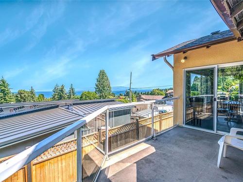 579 Beach Rd, Qualicum Beach, BC 