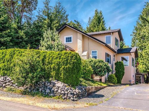 579 Beach Rd, Qualicum Beach, BC 