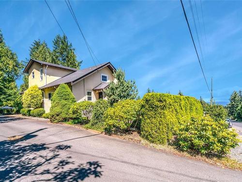 579 Beach Rd, Qualicum Beach, BC 