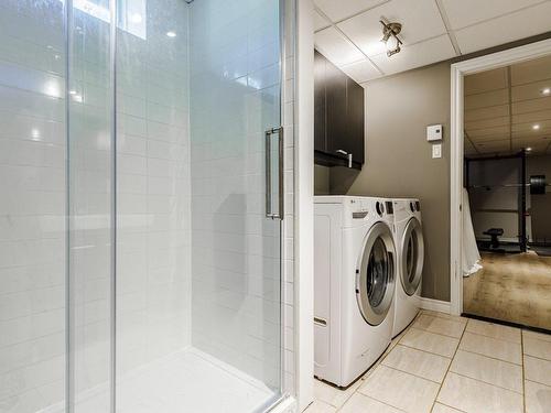 Bathroom - 7320 Boul. Parent, Trois-Rivières, QC - Indoor Photo Showing Laundry Room