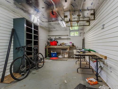 Garage - 7320 Boul. Parent, Trois-Rivières, QC - Indoor Photo Showing Garage