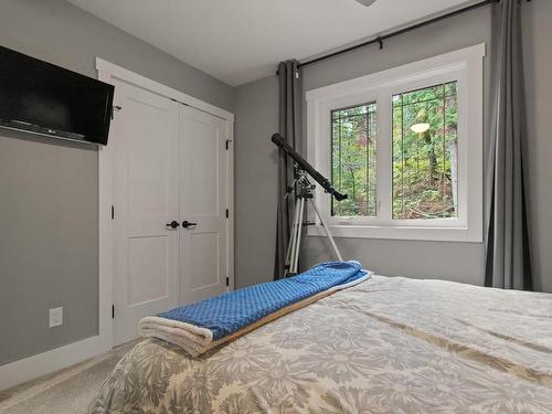 4 Whiskey Jack Way, Kenora, ON - Indoor Photo Showing Bedroom