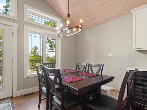 4 Whiskey Jack Way, Kenora, ON - Indoor Photo Showing Dining Room