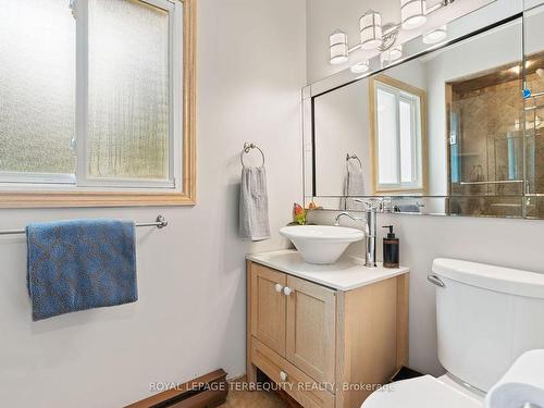 548 Hillside Dr, Trent Hills, ON - Indoor Photo Showing Bathroom