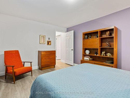 548 Hillside Dr, Trent Hills, ON - Indoor Photo Showing Bedroom