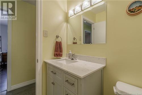 67 Manchester Crescent, Riverview, NB - Indoor Photo Showing Bathroom