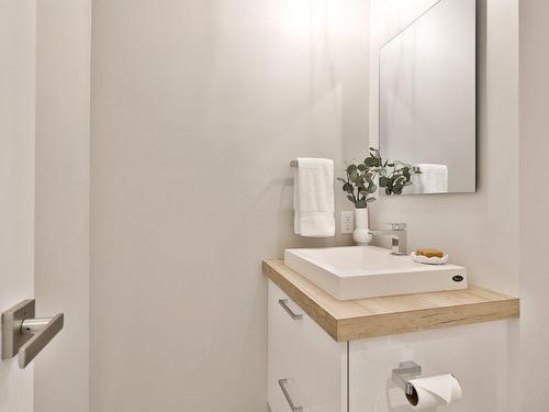 Powder room - 2-71 Rue De Joliette, Bromont, QC 