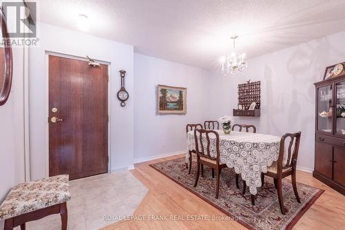 104 - 4 Heritage Way, Kawartha Lakes (Lindsay), ON - Indoor Photo Showing Dining Room