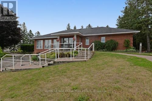 104 - 4 Heritage Way, Kawartha Lakes (Lindsay), ON - Outdoor