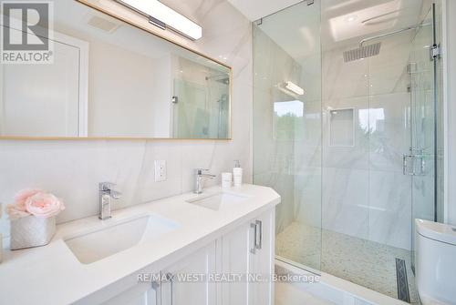 133 Times Road, Toronto (Briar Hill-Belgravia), ON - Indoor Photo Showing Bathroom