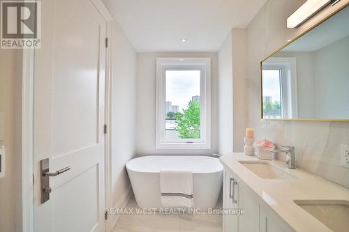 133 Times Road, Toronto (Briar Hill-Belgravia), ON - Indoor Photo Showing Bathroom