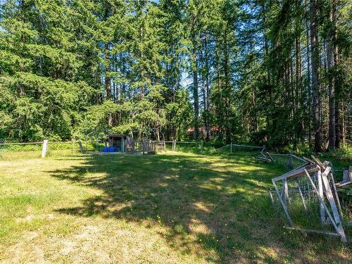 8598 Island Hwy North, Black Creek, BC 