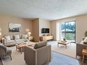 202-4724 Uplands Dr, Nanaimo, BC  - Indoor Photo Showing Living Room 