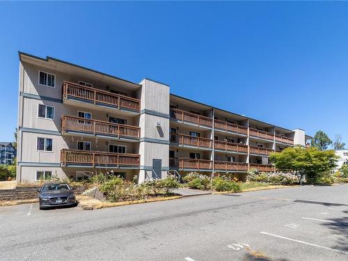 202-4724 Uplands Dr, Nanaimo, BC - Outdoor