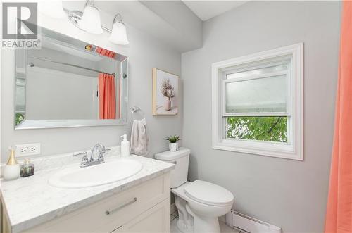 96 Oakland Avenue, Moncton, NB - Indoor Photo Showing Bathroom