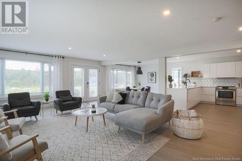 1269 860 Route, Smithtown, NB - Indoor Photo Showing Living Room