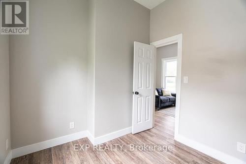 354 Spruce Street, London, ON - Indoor Photo Showing Other Room