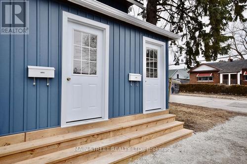 49 Victoria Street, Orillia, ON - Outdoor With Exterior